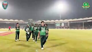 1️⃣5️⃣ wickets in 4️⃣ ODIs ????  Naseem Shah leads his team off after another incredible spell ????  #PAKvNZ | #TayyariKiwiHai