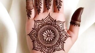 New best daidel mahndi design