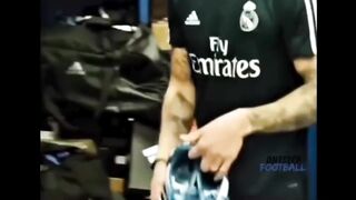 "Tony Kroos – 1 dekade, 1 sepatu, 1000+ umpan akurat.