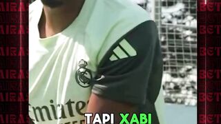 Baru hari pertama, Xabi Alonso langsung ikut main di latihan Madrid ????????