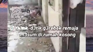 Detik-detik gerebek sejoli mesum di rumah kosong!!