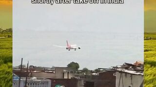 ???? Pesawat India dilaporkan crash saat hendak take off ke London!