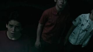 It (2017) | The Battle Of Pennywise |