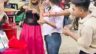 Golgappe_me_mirchi_????️_daal_diya_aur_pata_bhi_nahi_chala????????._#song_#trending_#funny_