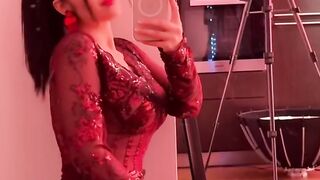 Hot and Smart Arabian Girl