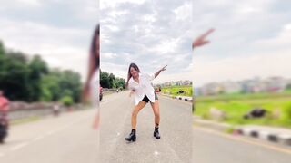 Indian Girl Kashmira Shahi Dance 2
