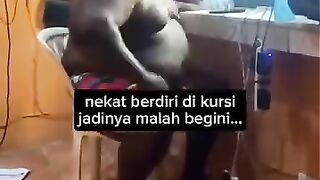 Asyik bro, yang penting happy
