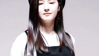 Nancy momoland #BTS #Blackpink #100M #V #Lisa #Nancy #cute #Love 12