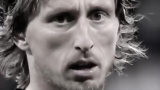 Ya y مودريتش