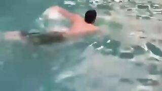 I am at swimming  pool