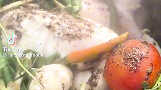 Cooking Desi Chicken Dam pukhat