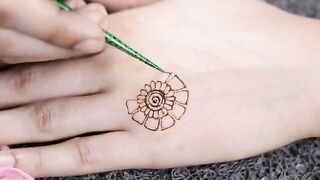 Latest Arabic Henna design