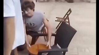 Lo suka konten viral dan kejadian mengejutkan? Follow aja, biar gak kudet tiap ada insiden seru! 2