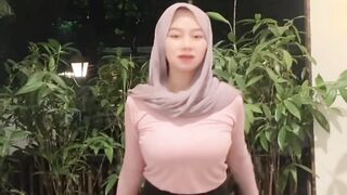 apanih Goyang Solehot? ????????