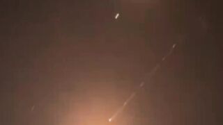 Video Detik-Detik lran Kembali Melancarkan Serangan Balasan ke lsraeI, Ledakan Besar Terjadi! 2