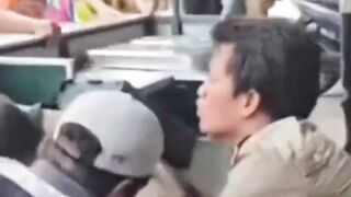 Tak Manusiawi! Video Satpol PP Siantar Kasar Menertibkan Pengamen Buta