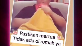 Pastiin mertua gk ada di rumah ya !!