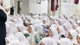 Tilawat e Quran e Majeed Farukani Hameed