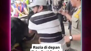 Viral ! Video Seorang Tunanetra Berontak Hingga Teriak "Mana Tongkatku ?" Saat Di Razia Petugas