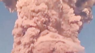 Video Detik-Detik Gunung Lewotobi Laki-laki Kembali Erupsi Dahsyat, Kolom Abu Capai 10.000 Meter