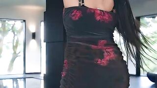 Hot girl dance 2