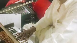 Gham hai ya Khushi hy tu
