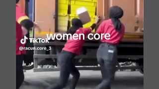 Mau tambah uang jajan join di sini https://enak.blog/koin 100