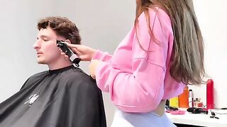 The Hottest Hip Barbar