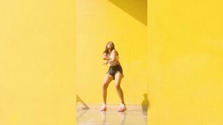 Indian Girl Chavi Jain Dance 5