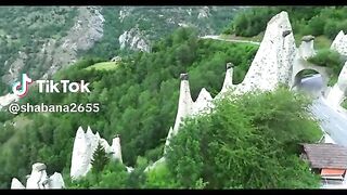 Beautiful Valley 2