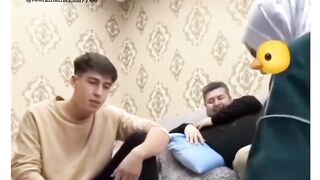 Short viral video family