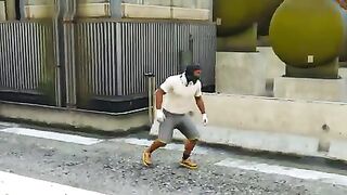 GTA 5 - Topol M Missile Carrier Destroys everything in it's path. Cinematic 5 star police chase.