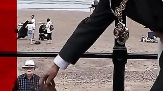 Bronze Statue Honors Local Celebrity Cat Hendrix on Saltburn Pier