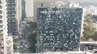 Video Penampakan Kota Tel Aviv dari Gedung Usai Serangan Rudal Iran