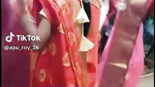 _বিয়ে_বাড়ির_অস্থির_মজার_ভিডিও