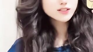 بتاؤ اج کیسی لگ رہی ہوں ????