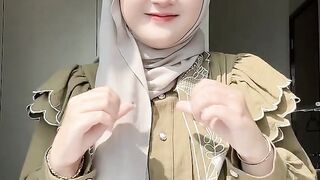 beautiful hijab woman 2