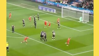 Gareth Bale dari anak Valleys menjadi ikon negeri