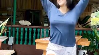 Full hot full garam girl video like subscribe my chanal 13