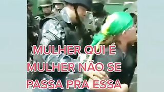 Veja Pessoal a bardeneira bolsonarista terrorista indo pra cadeia kkkkkkkk