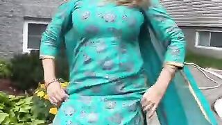 Amazing entertaining dance