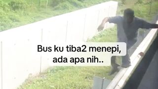 Video Momen Haru Sopir Bis Berhenti di Pinggir Jalan Demi Bertemu Anakanya