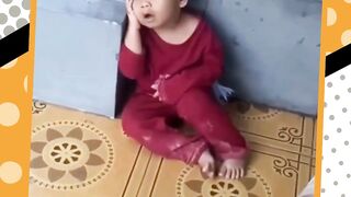“Katanya gaji cair hari ini, ternyata masih di awan.”