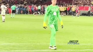 Szczesny Tetap Fokus, Lakukan Pemanasan!