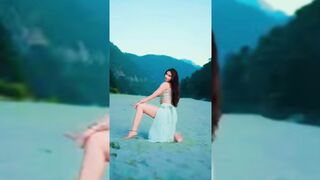 Indian Girl Siya Sharma Dance 3