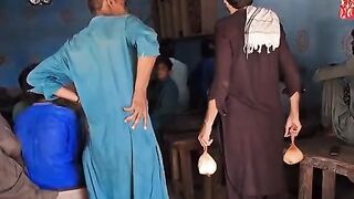 Ghar ka saman lanay Aya tha