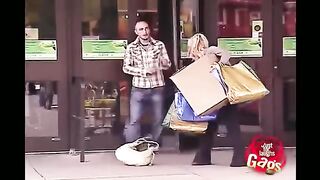Приколы скрытой камерой !
