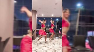 Indian Girl Vinita Mandal Dance 2