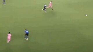 udah tua masih bisa trivela selengkung itu ????????