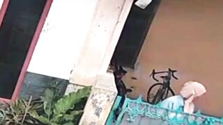 Viral! Video CCTV Anak di Bekasi Ani4ya Ibu Kandung karena Tidak Dikasih Uang
